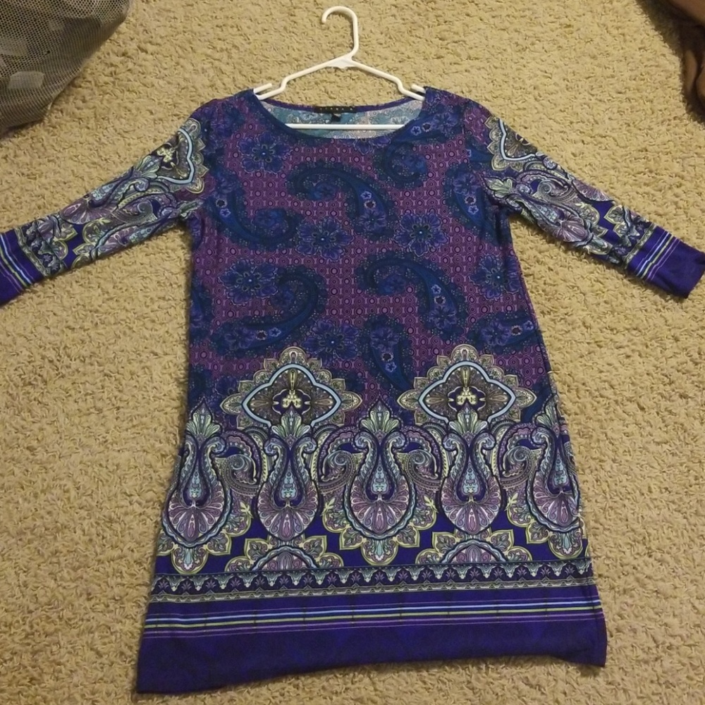 Tiana B Longsleeve Shift Dress